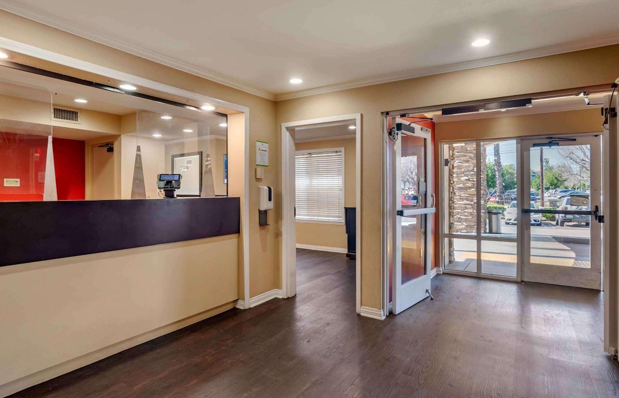 Extended Stay America Suites - Los Angeles - Монровия Экстерьер фото