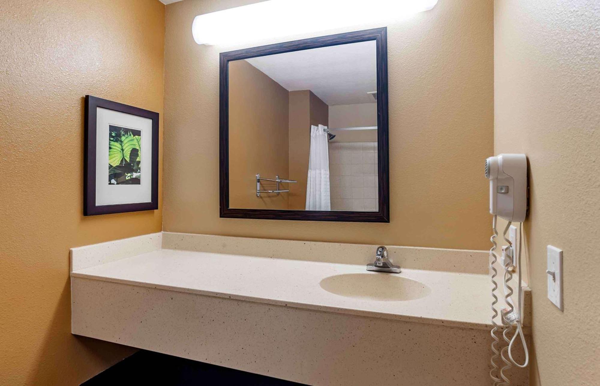 Extended Stay America Suites - Los Angeles - Монровия Экстерьер фото
