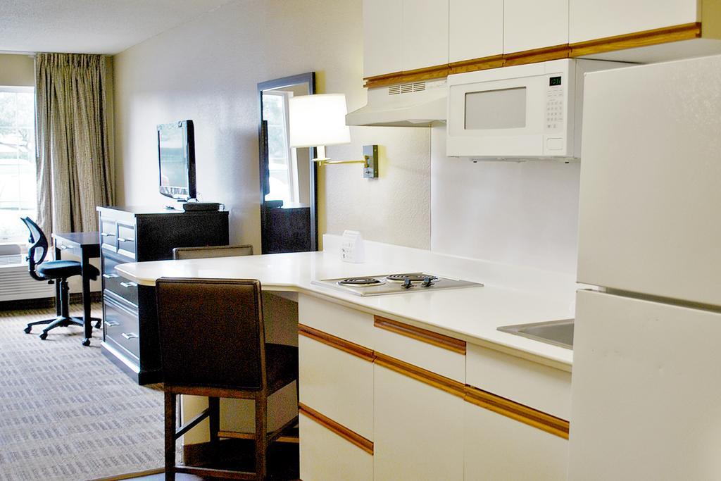 Extended Stay America Suites - Los Angeles - Монровия Экстерьер фото